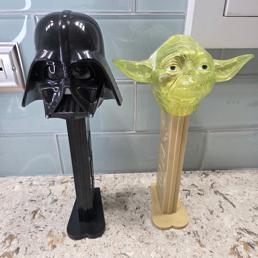 Star Wars Giant Roll Pez Candy‎ Dispensers: Darth Vader and Yoda - Collectors